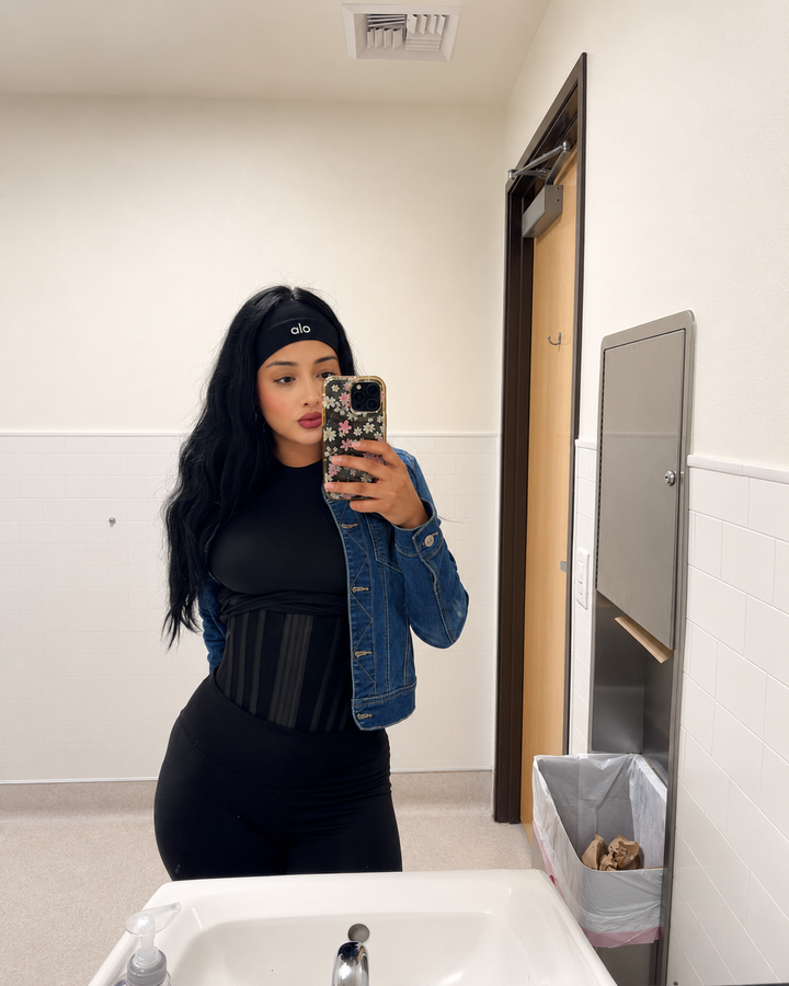 Review by Ariana